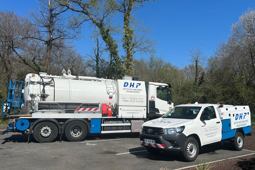Chemisage canalisation Oloron, Chemisage canalisation Orthez, Chemisage canalisation Pau, Chemisage canalisation Tarbes, Chemisage canalisation Vic en Bigorre, Débouchage canalisation Oloron, Débouchage canalisation Orthez, Débouchage canalisation Pau, Débouchage canalisation Tarbes, Débouchage canalisation Vic en Bigorre, Débouchage WC Oloron, Débouchage WC Orthez, Débouchage WC Pau, Débouchage WC Tarbes, Débouchage WC Vic en Bigorre, Dégraissage hôtes Oloron, Dégraissage hôtes Orthez, Dégraissage hôtes Pau, Dégraissage hôtes Tarbes, Dégraissage hôtes Vic en Bigorre, Désinfection Oloron, Désinfection Orthez, Désinfection Pau, Désinfection Tarbes, Désinfection Vic en Bigorre, Espaces verts Oloron, Espaces verts Orthez, Espaces verts Pau, Espaces verts Tarbes, Espaces verts Vic en Bigorre, Inspection vidéo pour canalisation Oloron, Inspection vidéo pour canalisation Orthez, Inspection vidéo pour canalisation Pau, Inspection vidéo pour canalisation Tarbes, Inspection vidéo pour canalisation Vic en Bigorre, Nettoyage bureaux Oloron, Nettoyage bureaux Orthez, Nettoyage bureaux Pau, Nettoyage bureaux Tarbes, Nettoyage bureaux Vic en Bigorre, Nettoyage immeubles Oloron, Nettoyage immeubles Orthez, Nettoyage immeubles Pau, Nettoyage immeubles Tarbes, Nettoyage immeubles Vic en Bigorre, Nettoyage industriel Oloron, Nettoyage industriel Orthez, Nettoyage industriel Pau, Nettoyage industriel Tarbes, Nettoyage industriel Vic en Bigorre, Remise état après travaux Oloron, Remise état après travaux Orthez, Remise état après travaux Pau, Remise état après travaux Tarbes, Remise état après travaux Vic en Bigorre, Vidange bac à graisse Oloron, Vidange bac à graisse Orthez, Vidange bac à graisse Pau, Vidange bac à graisse Tarbes, Vidange bac à graisse Vic en Bigorre, Vidange fosse septique Oloron, Vidange fosse septique Orthez, Vidange fosse septique Pau, Vidange fosse septique Tarbes, Vidange fosse septique Vic en Bigorre