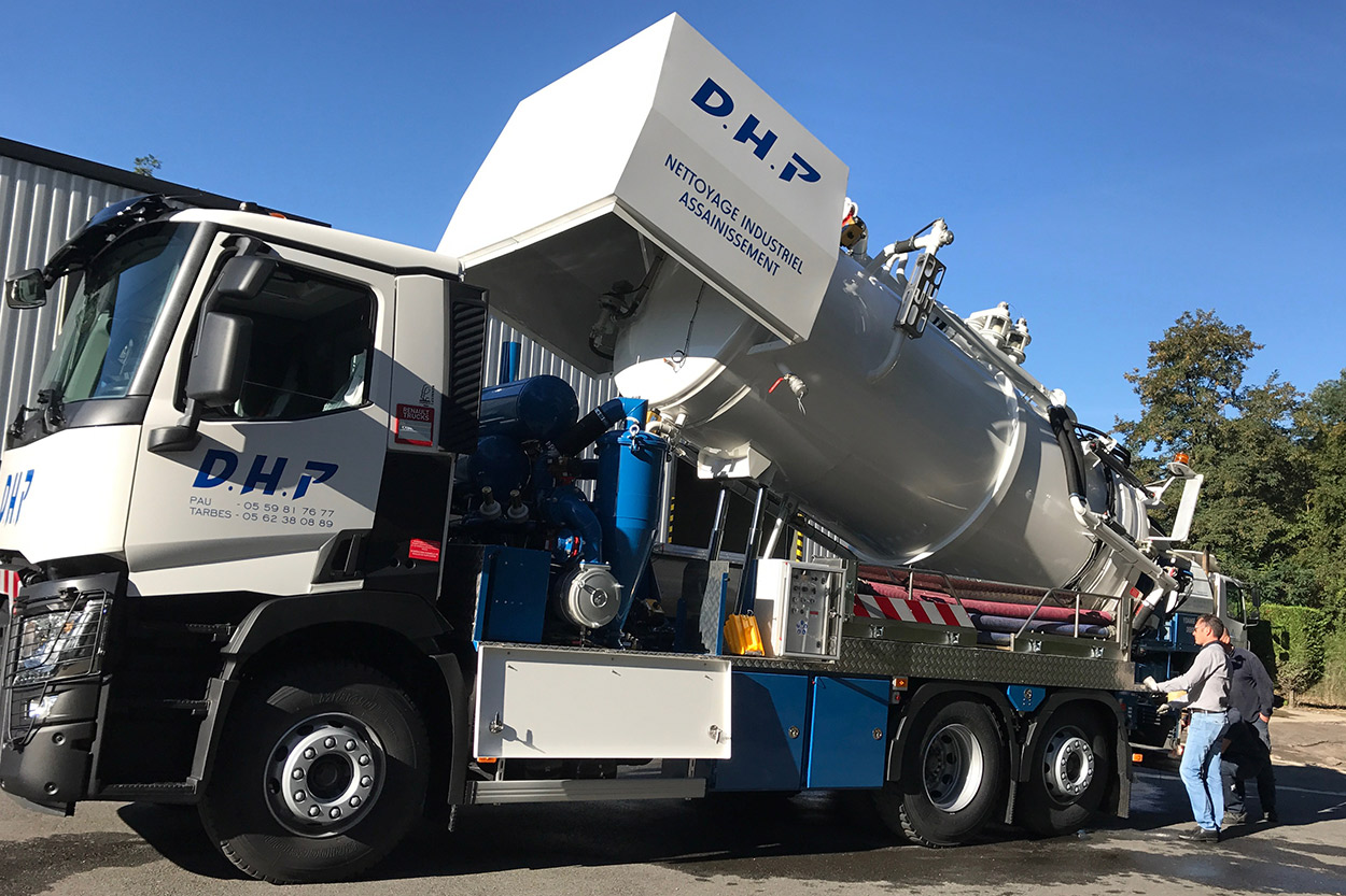 Chemisage canalisation Oloron, Chemisage canalisation Orthez, Chemisage canalisation Pau, Chemisage canalisation Tarbes, Chemisage canalisation Vic en Bigorre, Débouchage canalisation Oloron, Débouchage canalisation Orthez, Débouchage canalisation Pau, Débouchage canalisation Tarbes, Débouchage canalisation Vic en Bigorre, Débouchage WC Oloron, Débouchage WC Orthez, Débouchage WC Pau, Débouchage WC Tarbes, Débouchage WC Vic en Bigorre, Dégraissage hôtes Oloron, Dégraissage hôtes Orthez, Dégraissage hôtes Pau, Dégraissage hôtes Tarbes, Dégraissage hôtes Vic en Bigorre, Désinfection Oloron, Désinfection Orthez, Désinfection Pau, Désinfection Tarbes, Désinfection Vic en Bigorre, Espaces verts Oloron, Espaces verts Orthez, Espaces verts Pau, Espaces verts Tarbes, Espaces verts Vic en Bigorre, Inspection vidéo pour canalisation Oloron, Inspection vidéo pour canalisation Orthez, Inspection vidéo pour canalisation Pau, Inspection vidéo pour canalisation Tarbes, Inspection vidéo pour canalisation Vic en Bigorre, Nettoyage bureaux Oloron, Nettoyage bureaux Orthez, Nettoyage bureaux Pau, Nettoyage bureaux Tarbes, Nettoyage bureaux Vic en Bigorre, Nettoyage immeubles Oloron, Nettoyage immeubles Orthez, Nettoyage immeubles Pau, Nettoyage immeubles Tarbes, Nettoyage immeubles Vic en Bigorre, Nettoyage industriel Oloron, Nettoyage industriel Orthez, Nettoyage industriel Pau, Nettoyage industriel Tarbes, Nettoyage industriel Vic en Bigorre, Remise état après travaux Oloron, Remise état après travaux Orthez, Remise état après travaux Pau, Remise état après travaux Tarbes, Remise état après travaux Vic en Bigorre, Vidange bac à graisse Oloron, Vidange bac à graisse Orthez, Vidange bac à graisse Pau, Vidange bac à graisse Tarbes, Vidange bac à graisse Vic en Bigorre, Vidange fosse septique Oloron, Vidange fosse septique Orthez, Vidange fosse septique Pau, Vidange fosse septique Tarbes, Vidange fosse septique Vic en Bigorre